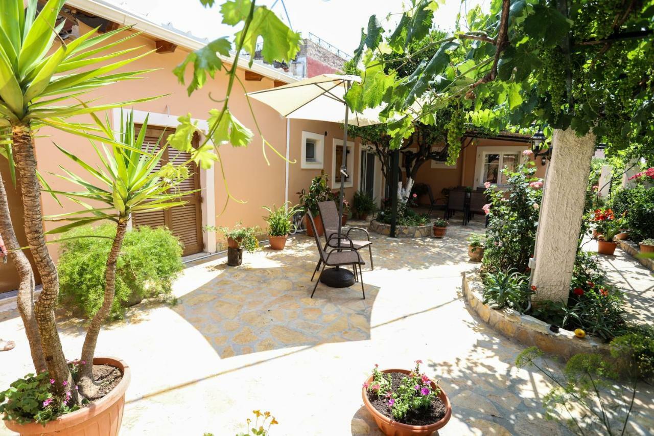 Maison d'hôtes Garden House Kastellani à Kastellanoi  Extérieur photo